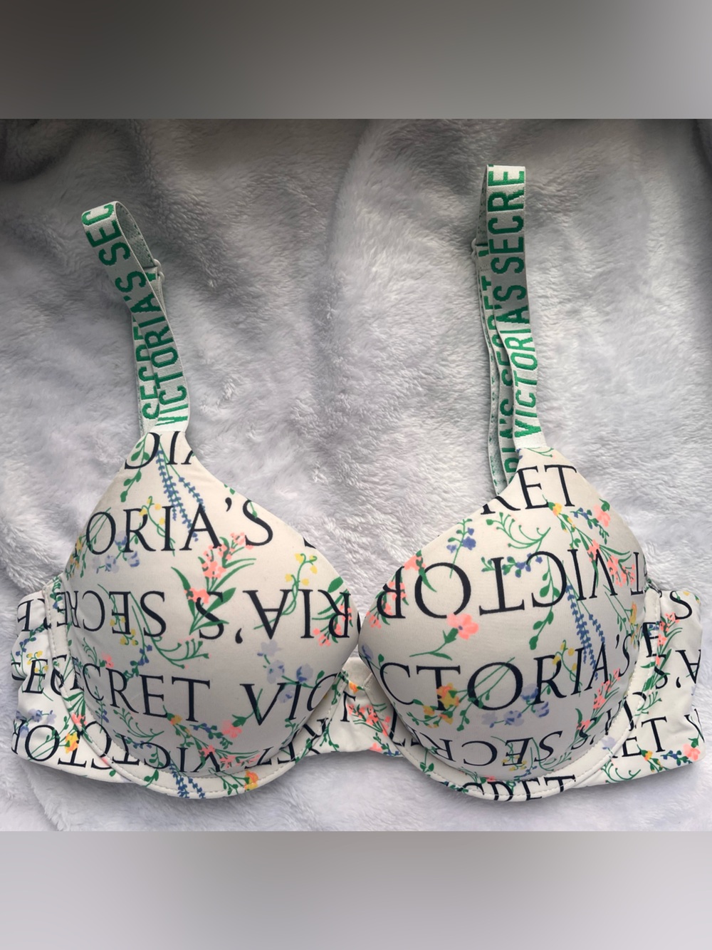 Victoria's Secret White Floral Logo Push-Up Bra with Green Logo Straps 32C